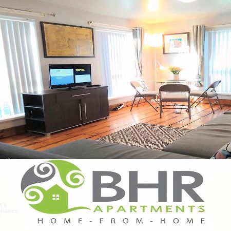 Perfect Central City Location - Parking - 3 Beds - 2 Bedrooms Belfast Dış mekan fotoğraf