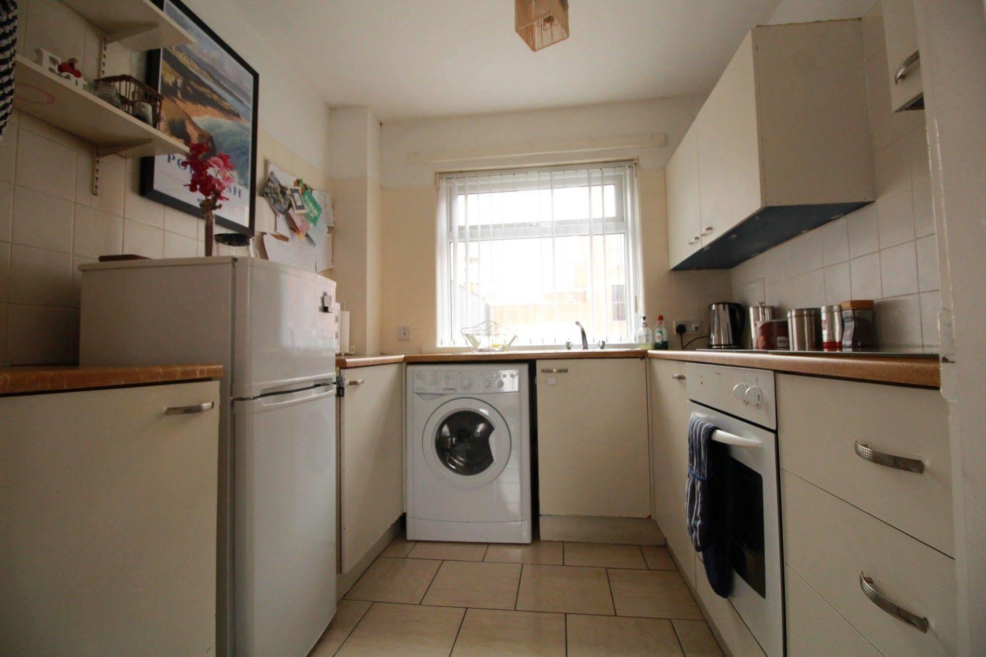 Perfect Central City Location - Parking - 3 Beds - 2 Bedrooms Belfast Dış mekan fotoğraf