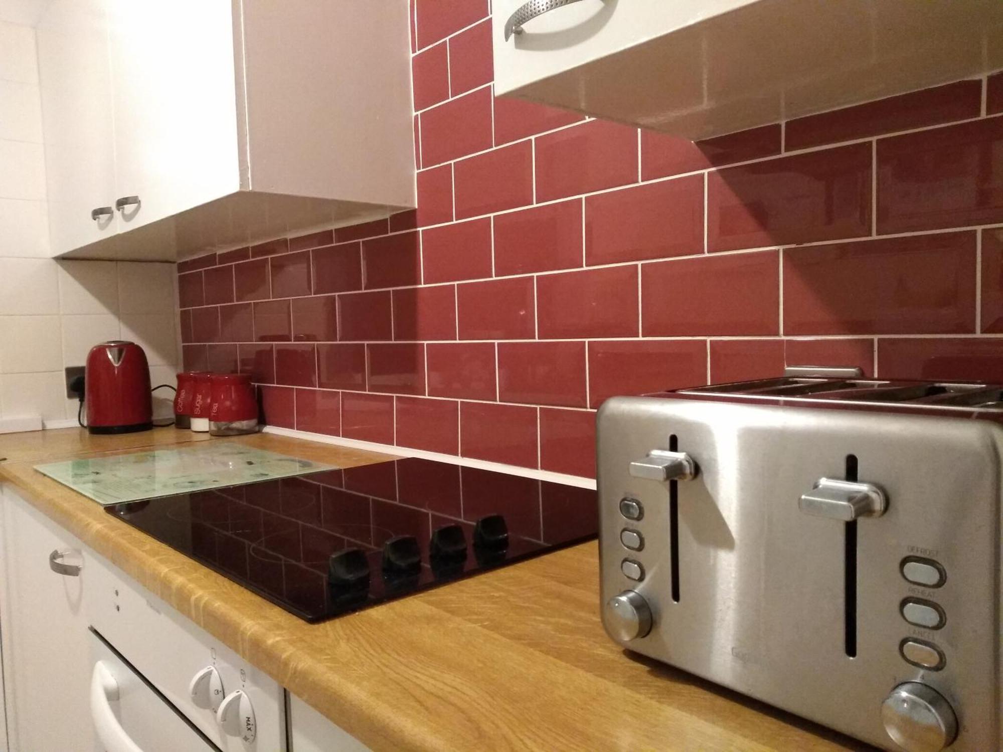 Perfect Central City Location - Parking - 3 Beds - 2 Bedrooms Belfast Dış mekan fotoğraf